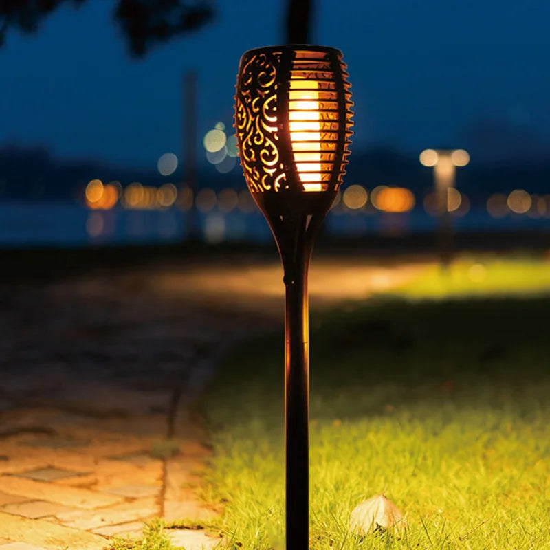 SolFlare | Wasserdichte Solarbetriebene LED-Gartenfackel