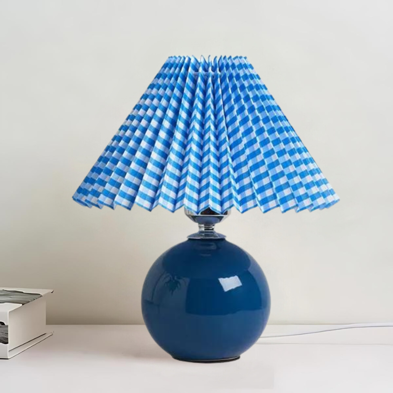 PleatsLight | Vintage-Tischlampe mit plissiertem Schirm