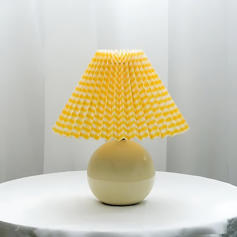 PleatsLight | Vintage-Tischlampe mit plissiertem Schirm