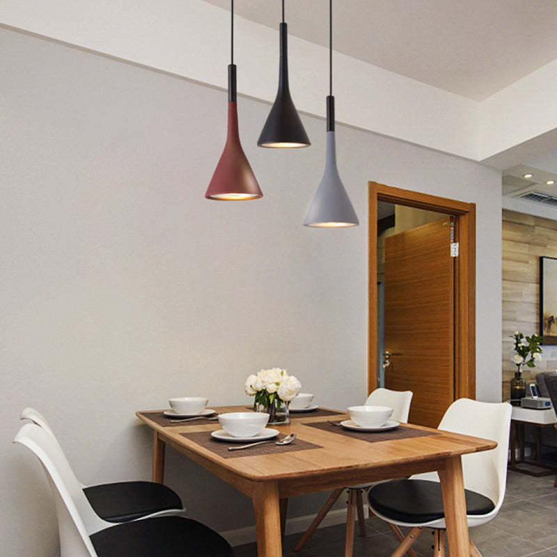 Eleganza | Dreieckige Pendelleuchte in modernem Design