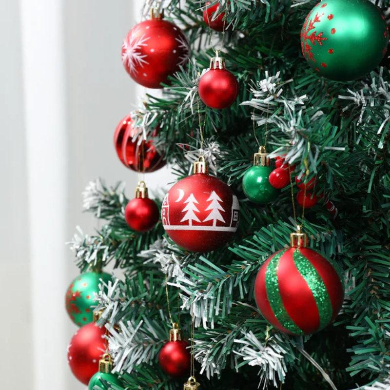 ShineSparkle | Elegante metallische Weihnachtskugeln