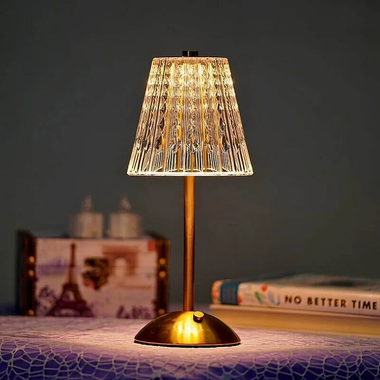 TischiGlow | Retro-inspirierte Kristall-Tischleuchte mit modernem Design