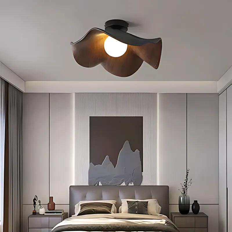 LotusLight | Elegante Nordic Deckenleuchte aus Holz und Harz