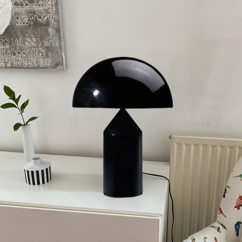 MetaLamp | Elegante Metall-Tischlampe mit modernem Design