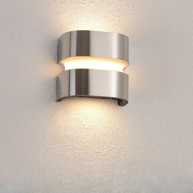 SteelShine | Edelstahl Wandleuchte für Balkon und Terrasse