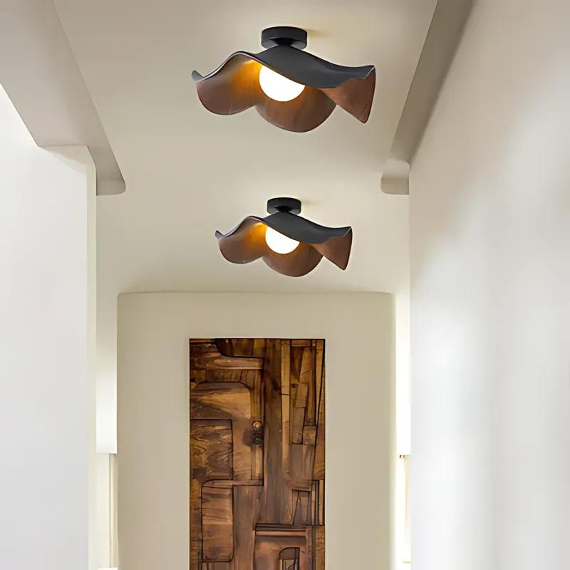 LotusLight | Elegante Nordic Deckenleuchte aus Holz und Harz