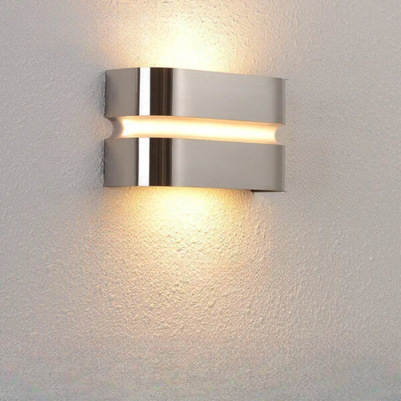 SteelShine | Edelstahl Wandleuchte für Balkon und Terrasse