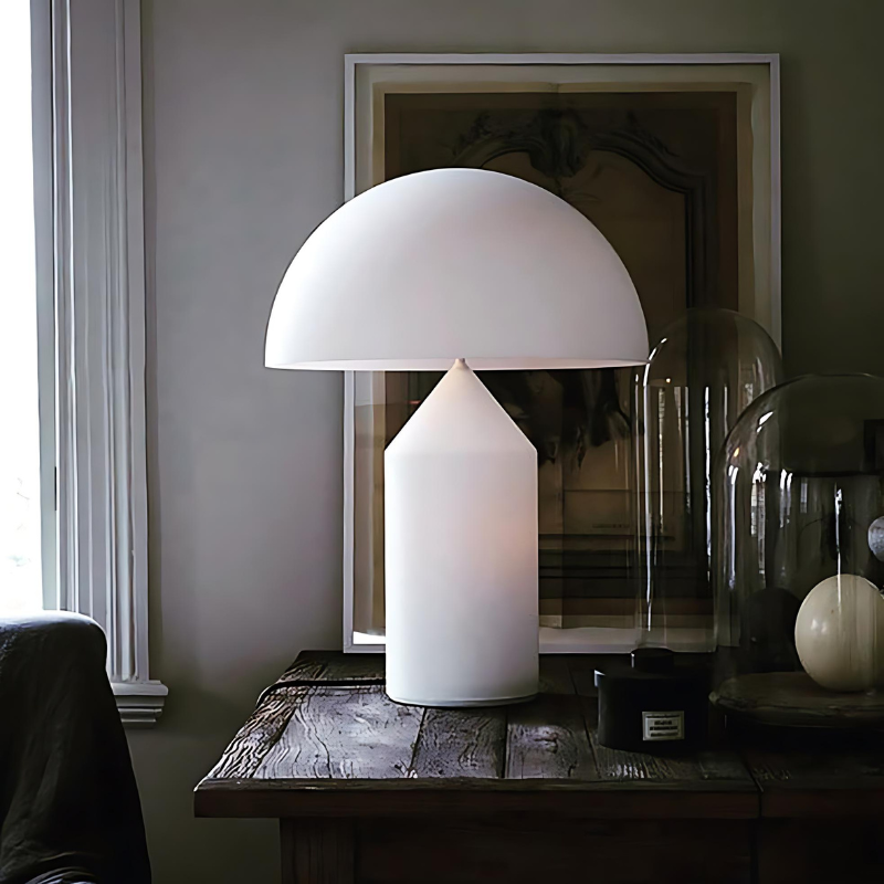 MetaLamp | Elegante Metall-Tischlampe mit modernem Design
