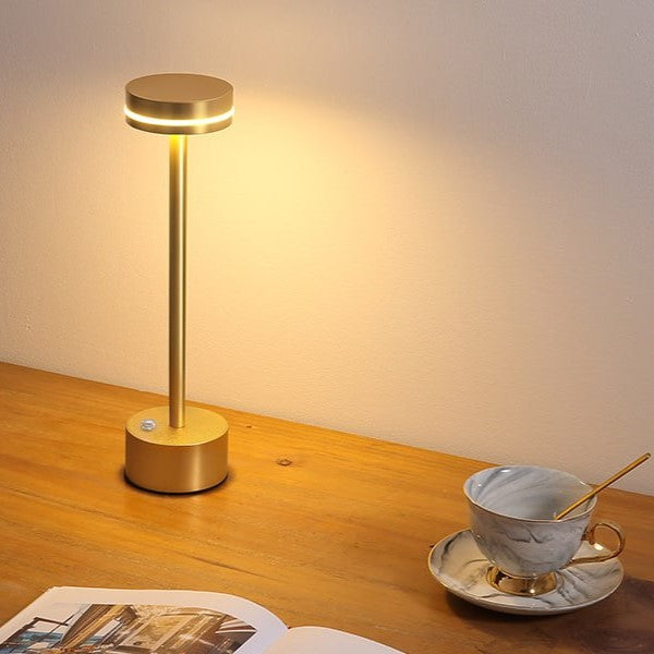 Theia | Elegante Tischleuchte mit einzigartigem Design