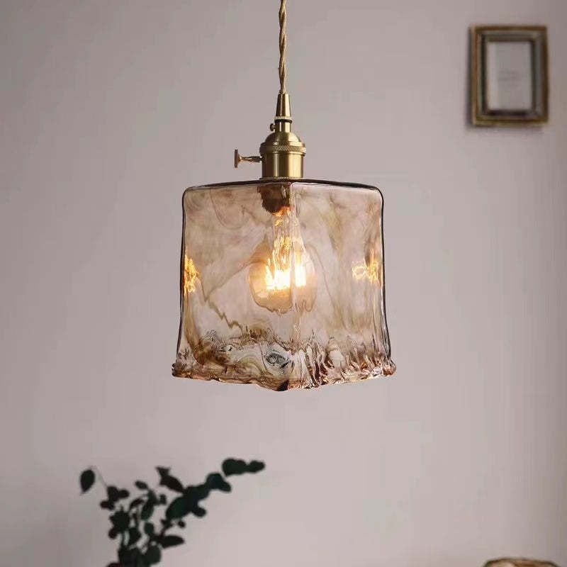 RetroGlow | Elegante LED-Pendelleuchte aus Gold