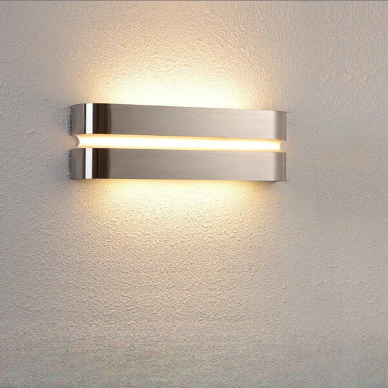 SteelShine | Edelstahl Wandleuchte für Balkon und Terrasse