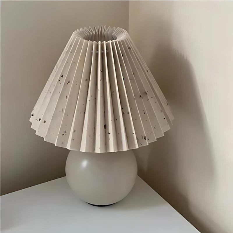 PleatsLight | Vintage-Tischlampe mit plissiertem Schirm