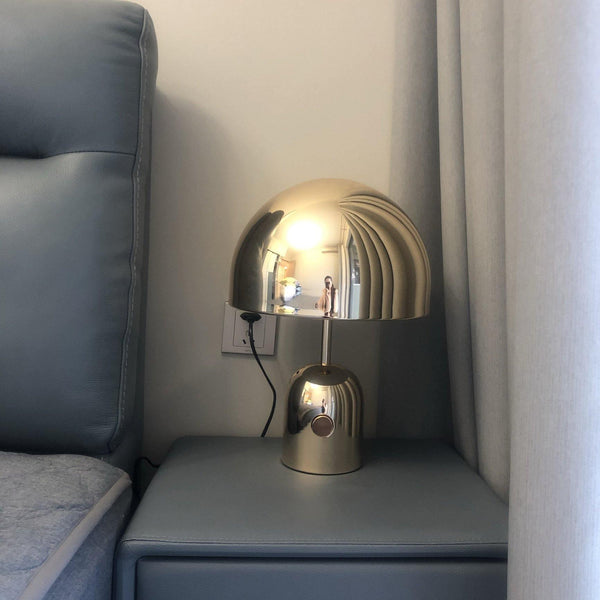 NordGlow | Elegante Tischlampe für Modernes und Klassisches Interieur