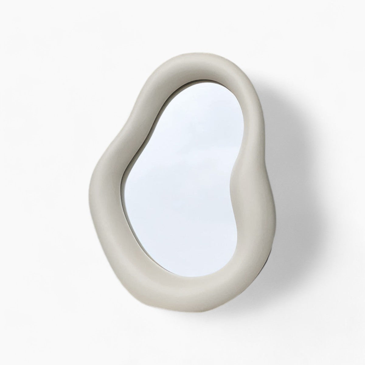 CloudMirror | Tisch und Wandspiegel für das Wohnzimmer