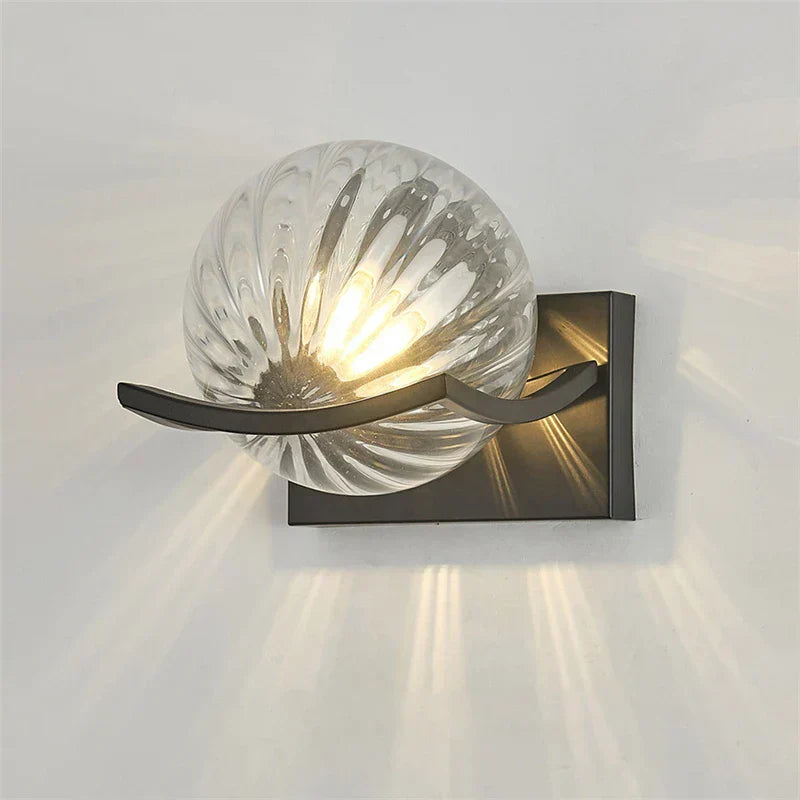 BallyLume | Elegante LED-Wandleuchte aus Glas
