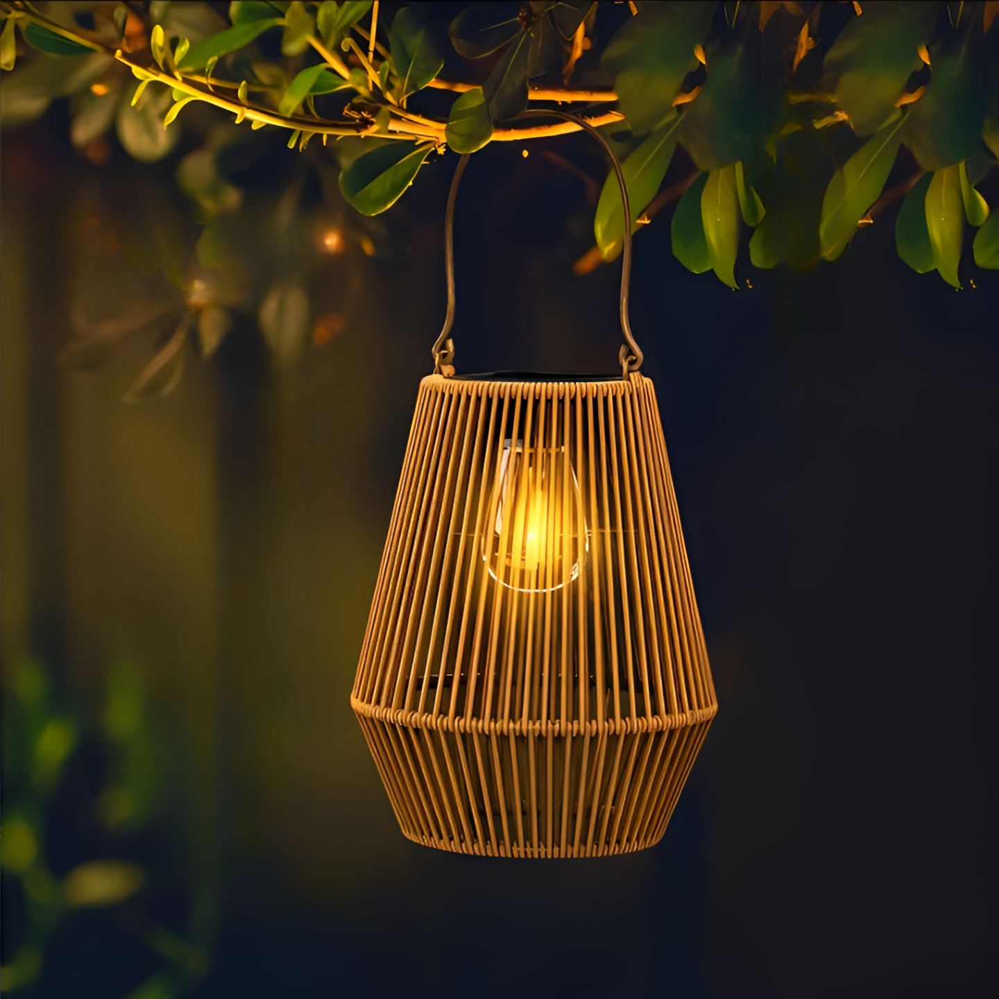 LumiBambus | Wasserfeste Solar-Außenlampe aus Bambus