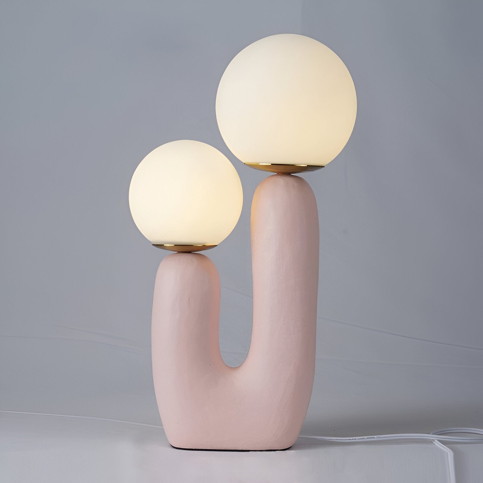 KaktusLamp | Elegante Tischlampe aus Harz mit 2 Glaskugeln