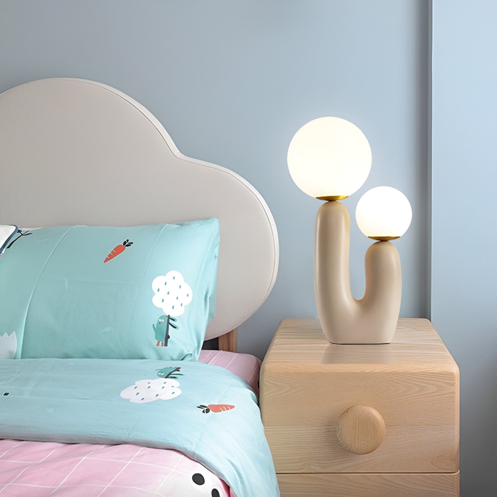 KaktusLamp | Elegante Tischlampe aus Harz mit 2 Glaskugeln