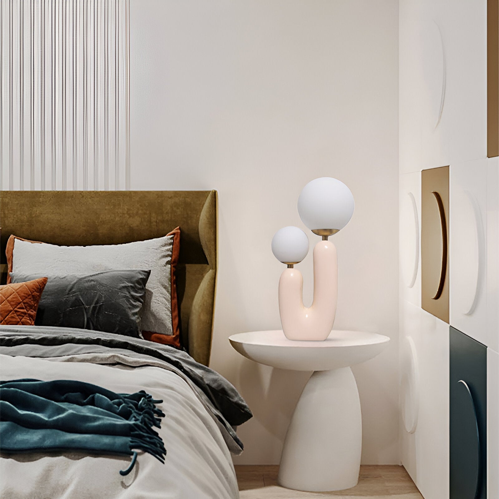 KaktusLamp | Elegante Tischlampe aus Harz mit 2 Glaskugeln