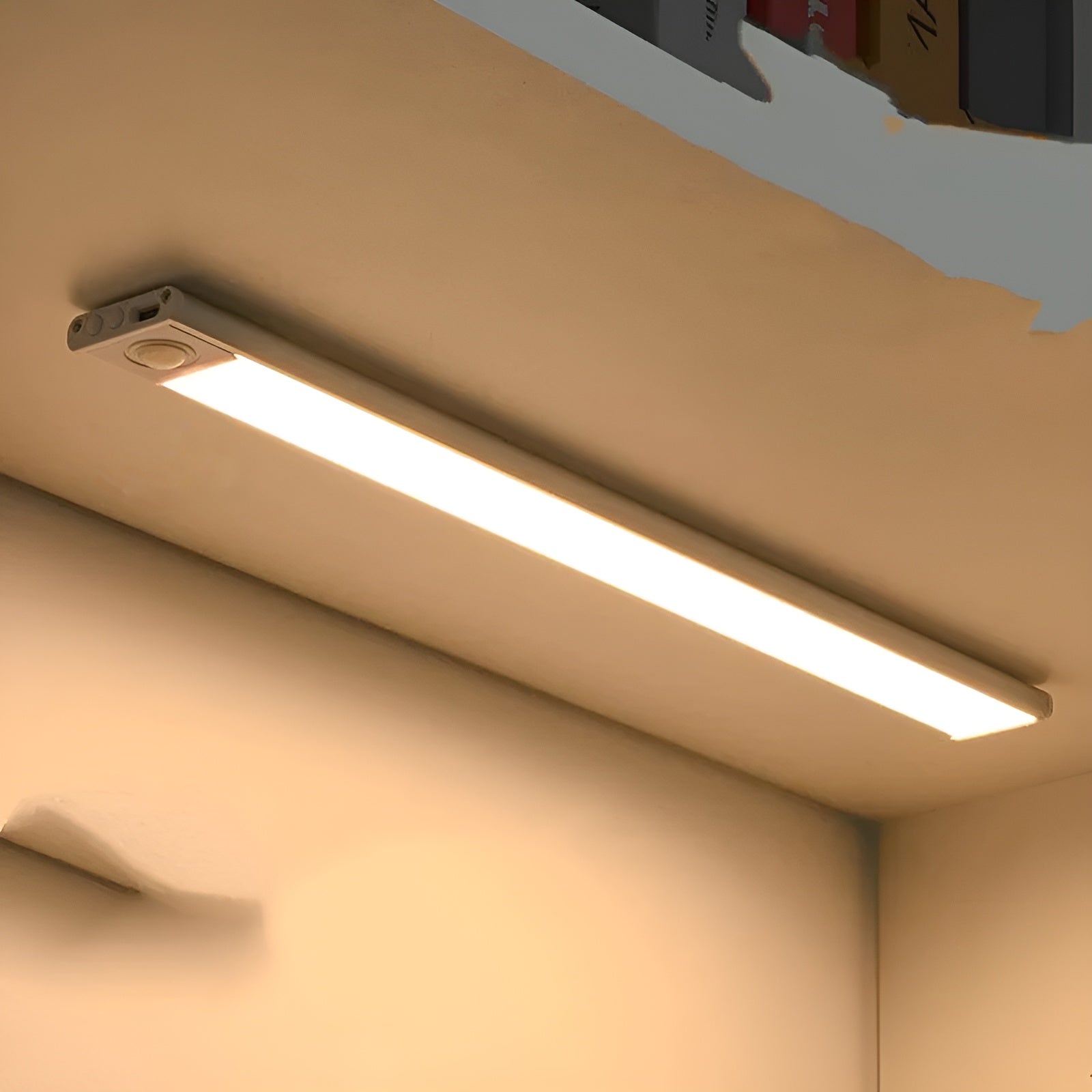 IllumiLight | Multifunktionale wiederaufladbare LED-Lampe mit Bewegungsmelder