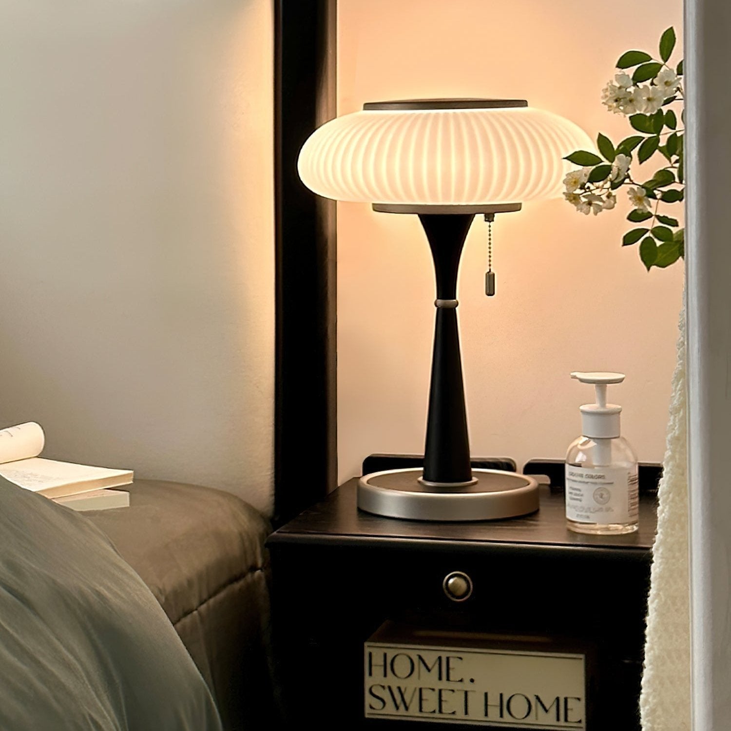 MatsuLamp | Elegante Tischlampe im natürlichen Design