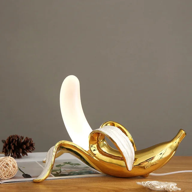BananaBright | Stilvolle Tischlampe in Bananenform