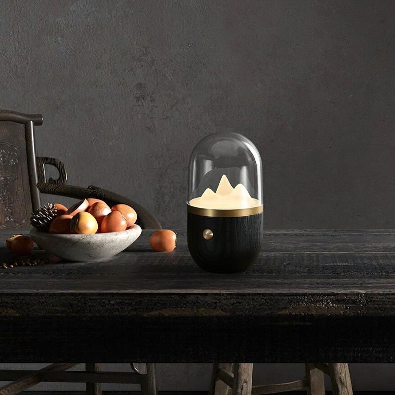 BergMagic | Elegante LED Nachtischlampe mit warmen Lichtoptionen und Holzsockel