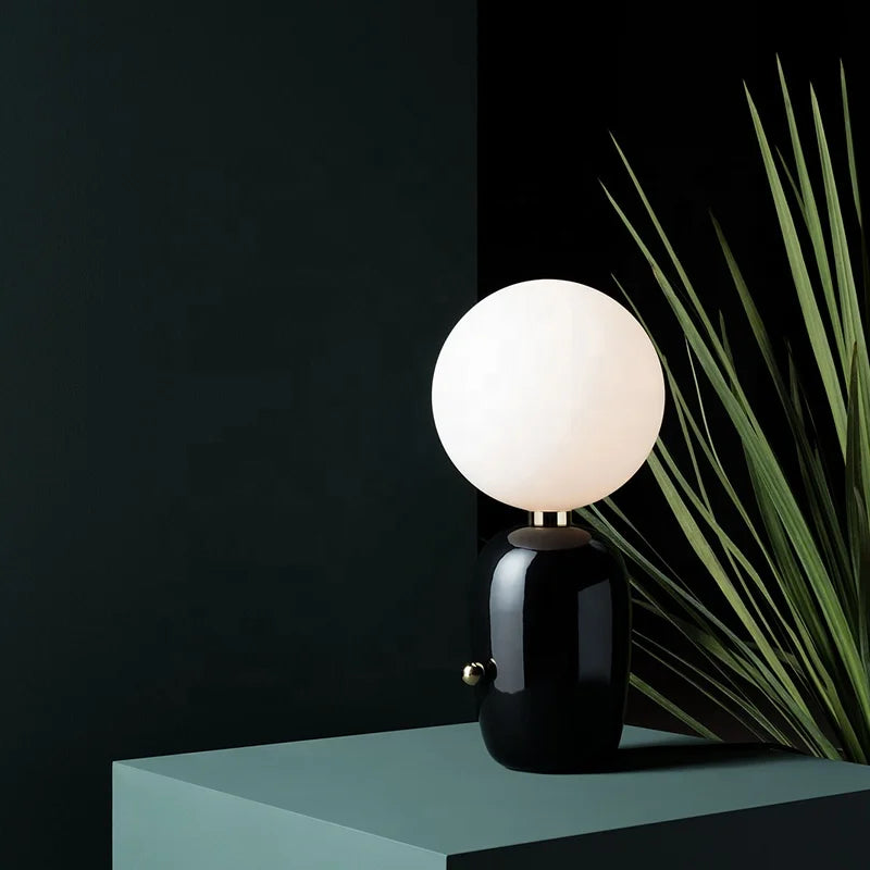 GlowBall | Moderne Tischlampe in Kugeldesign
