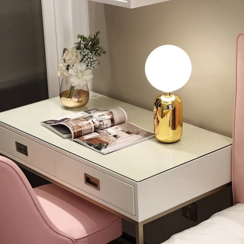GlowBall | Moderne Tischlampe in Kugeldesign