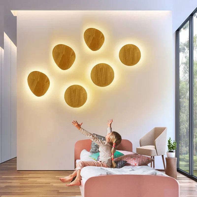 RadiantWood | Elegante Wandleuchte aus Holz