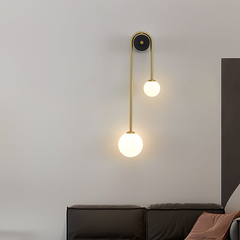 GlowLight | Elegante Wandleuchte mit 2 Glasschirmen für eine gemütliche Atmosphäre