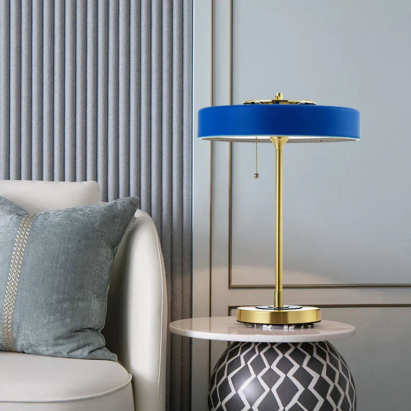 LuxieLight | Elegante postmoderne Tischleuchte