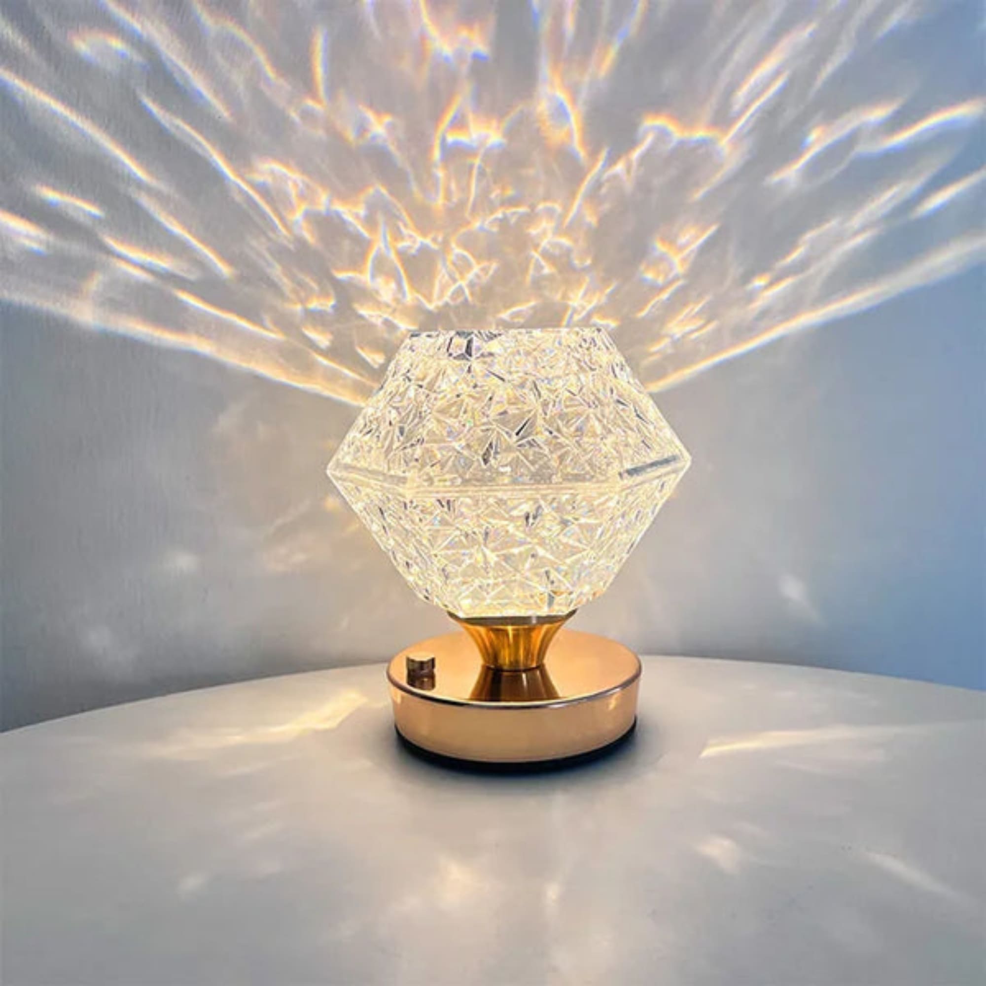StellarGlanz LED Tischlampe | Magischer Sternenhimmel Effekt | xLumina