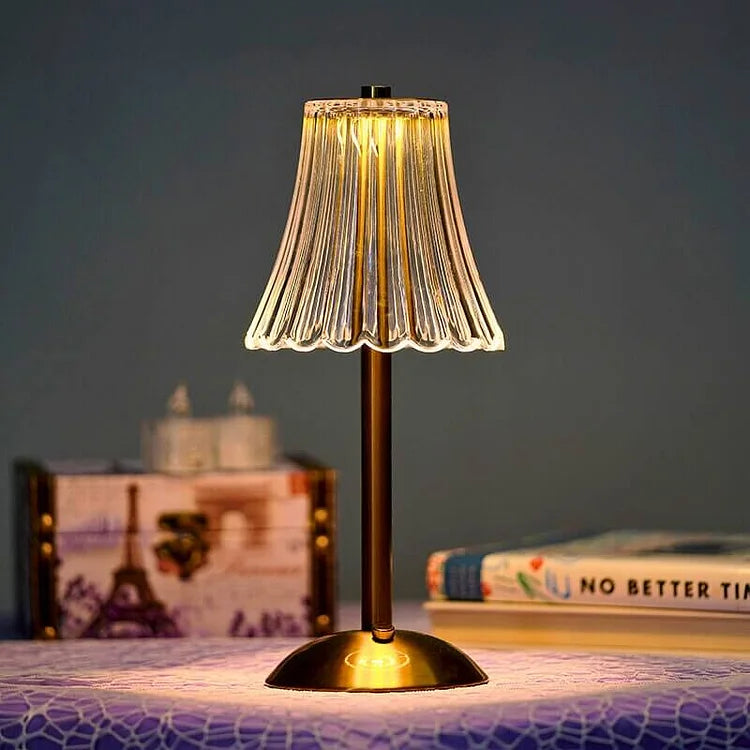 TischiGlow | Retro-inspirierte Kristall-Tischleuchte mit modernem Design