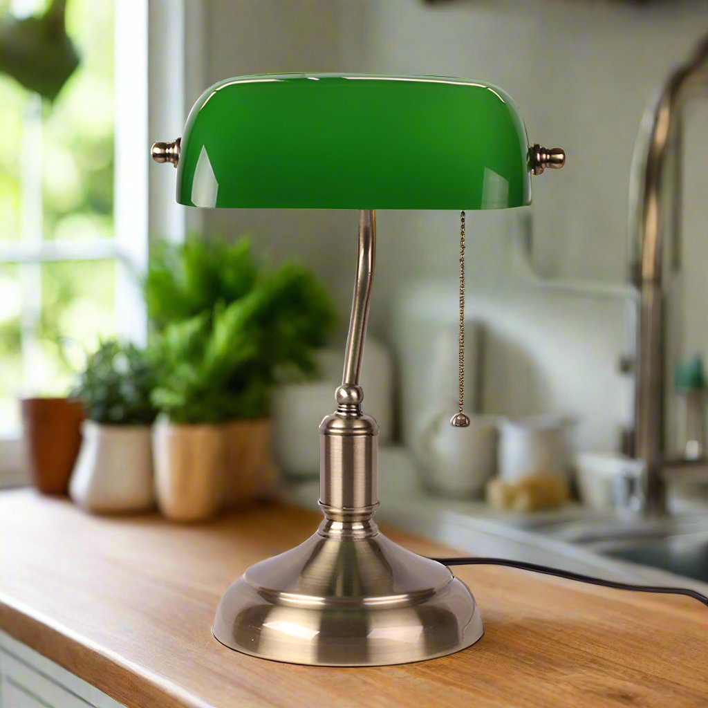 LumiLuxury | Elegante Glas-Tischlampe im europäischen Design
