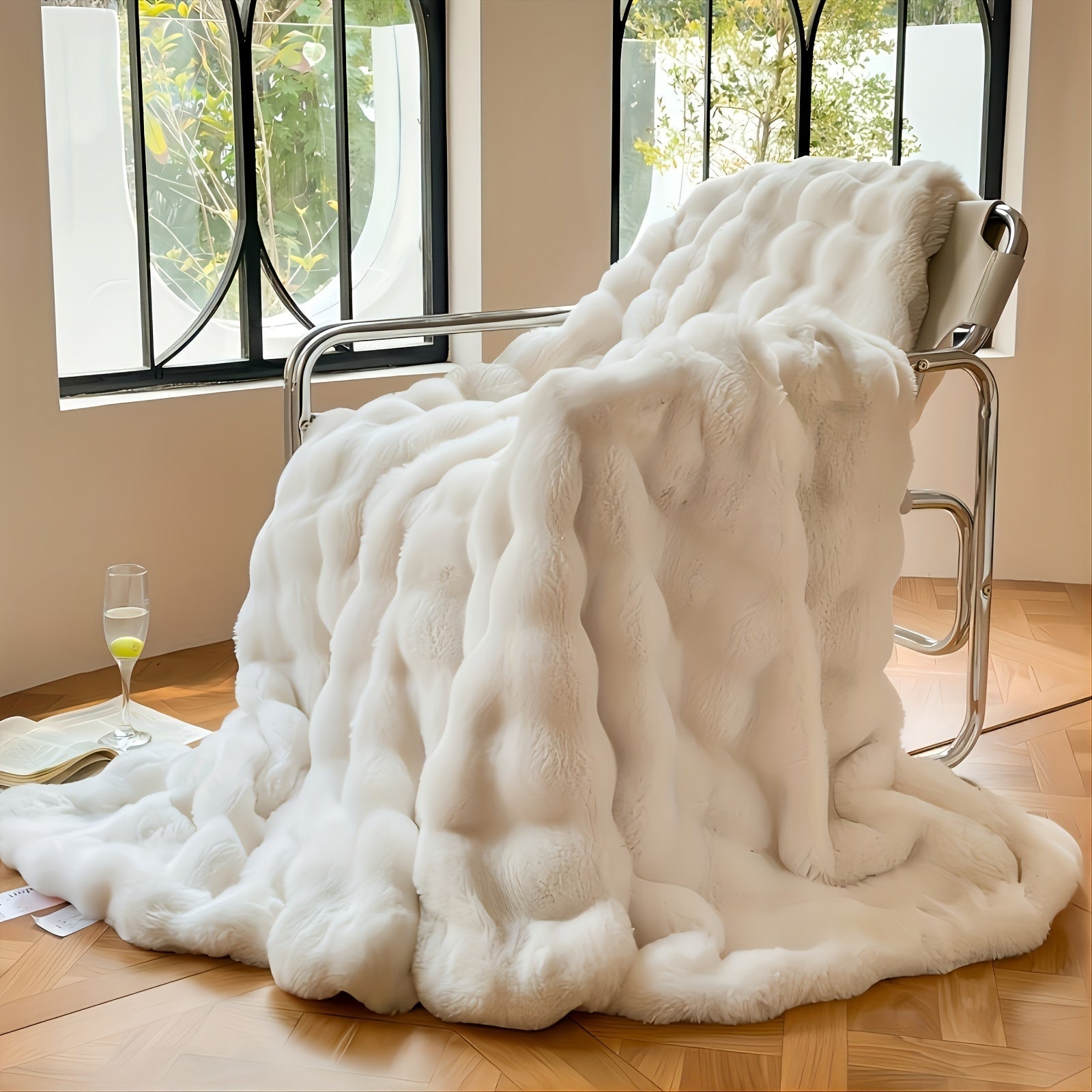SnuggleUp | Luxuriöse Fleecedecke mit stilvollem Design