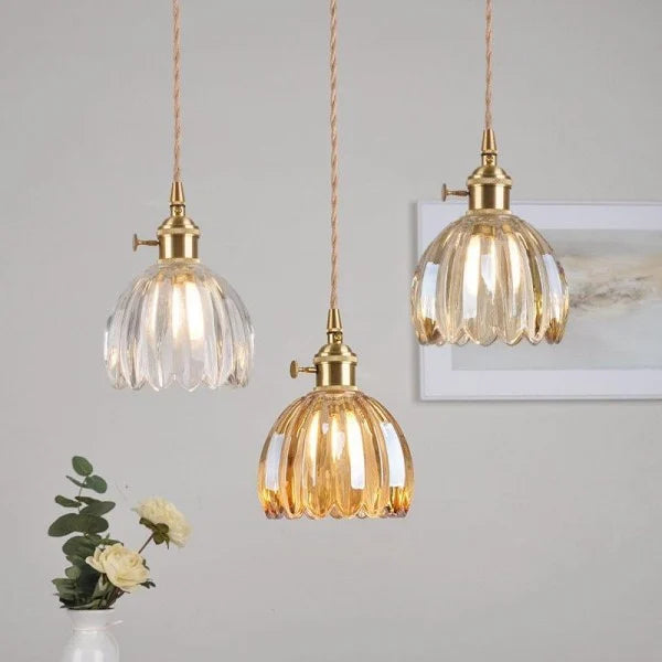 FloraGlow | Elegante Japanische Glasblumen-Pendelleuchte