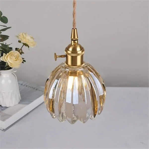 FloraGlow | Elegante Japanische Glasblumen-Pendelleuchte
