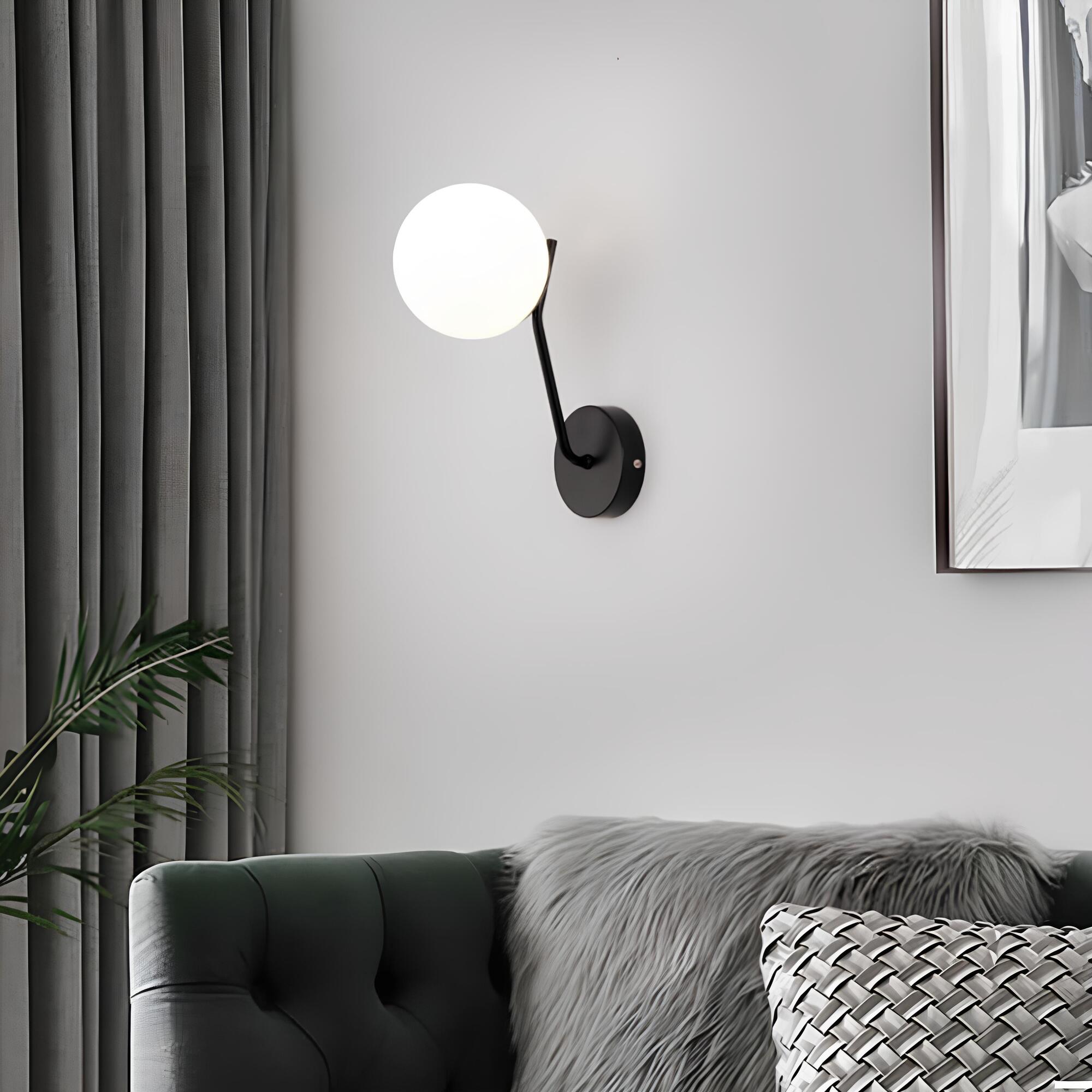 lumiart-moderne-wandleuchte-mit-glaskugel-lampe-schwarz-xlumina