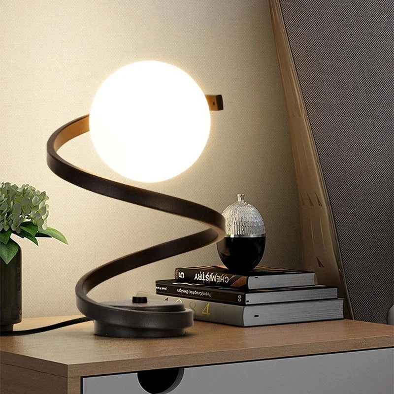 NordicGlobe | Skandinavische schwingende LED-Tischlampe