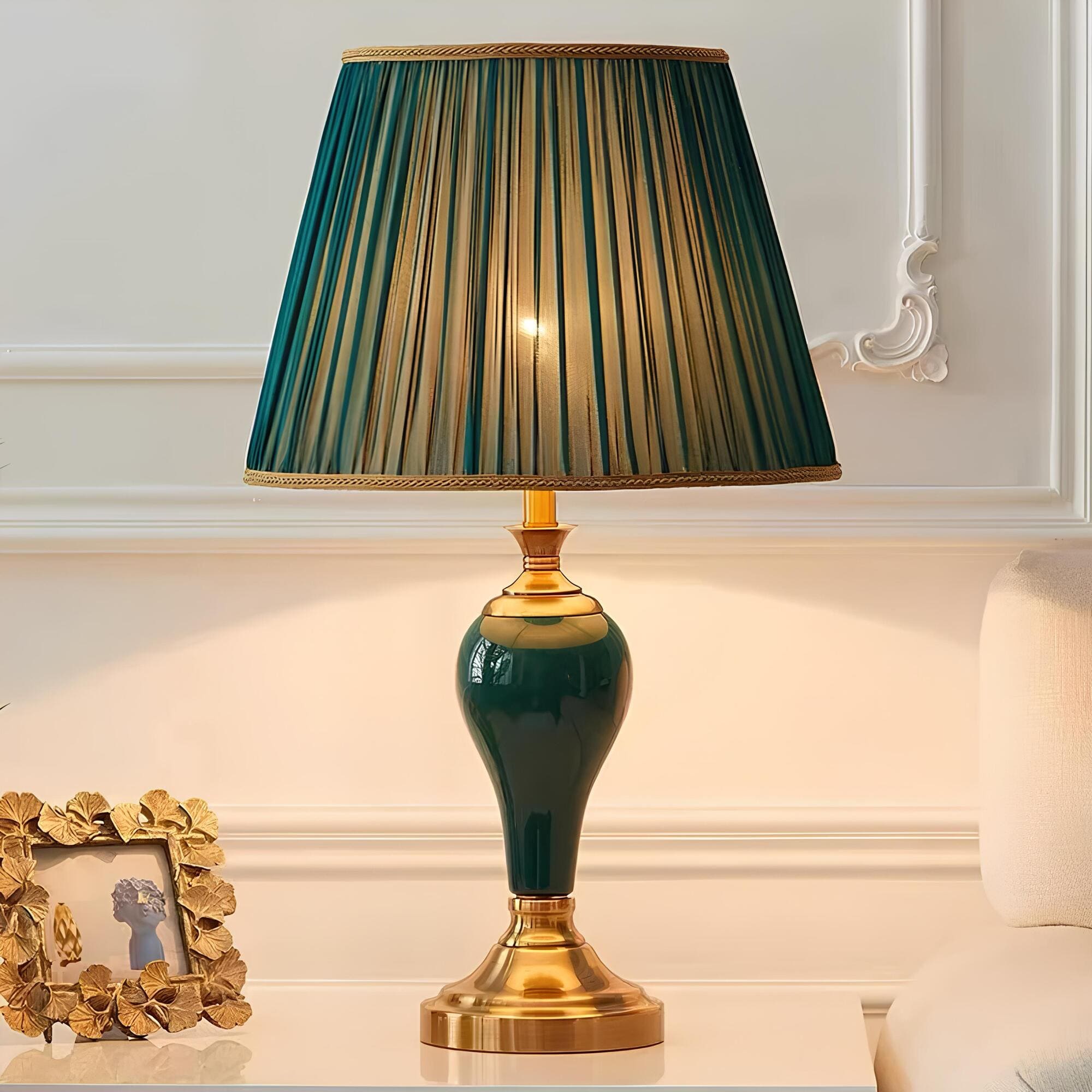 modlum-moderne-tischlampe-geometrisches-design-led-licht-elegantes-lichtdesign-fuer-jeden-raum-xlumina