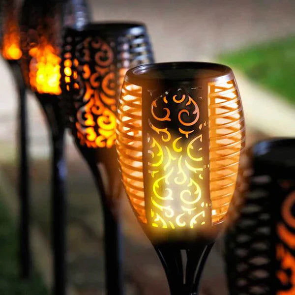 SolFlare | Wasserdichte Solarbetriebene LED-Gartenfackel