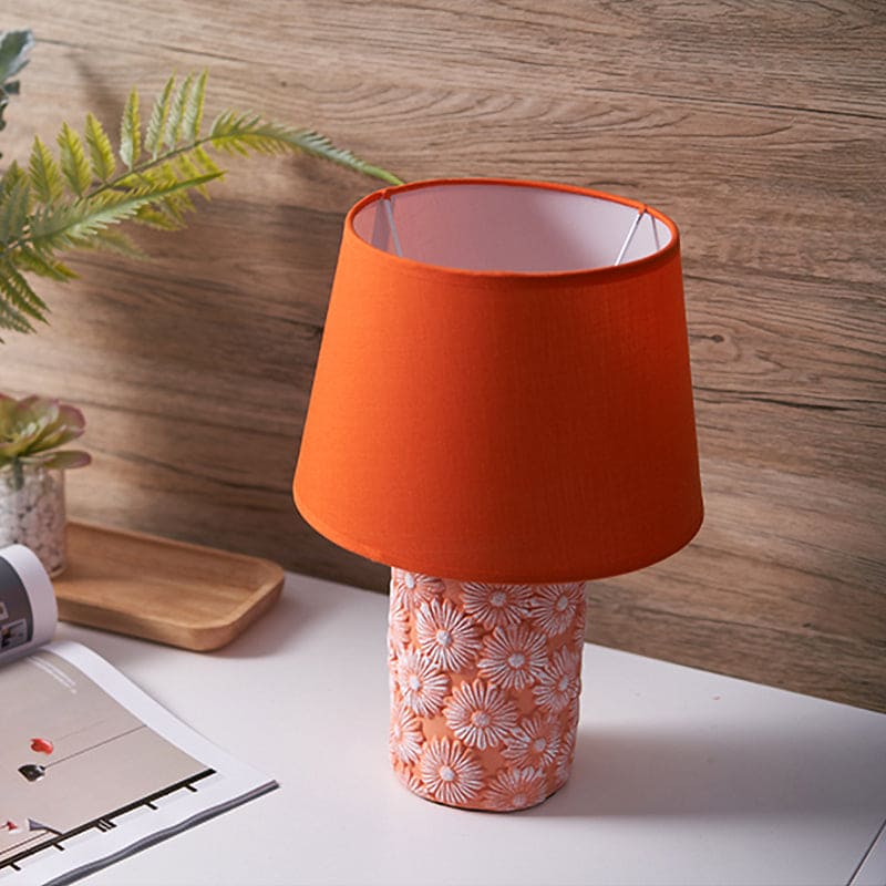 SunGlow | Orange Tischleuchte mit Sonnenblumenfuß