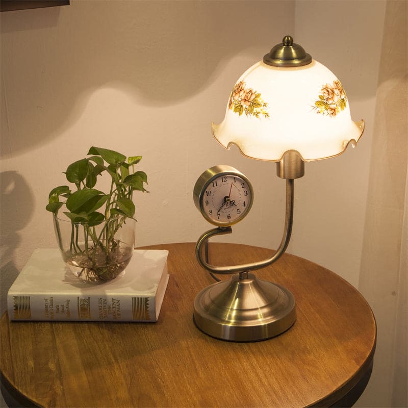 BloomLamp | Elegante Tischlampe im Landhausstil