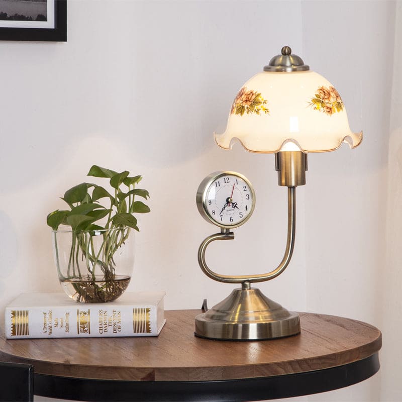 BloomLamp | Elegante Tischlampe im Landhausstil