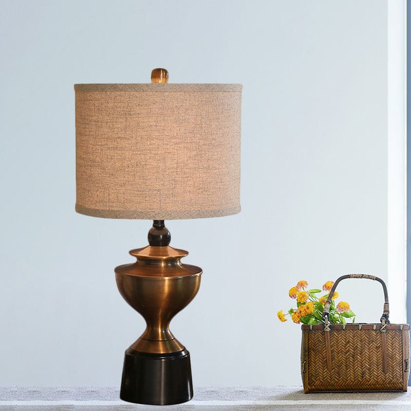 MagiGlow | Elegante Nachttischlampe mit Stoffschirm