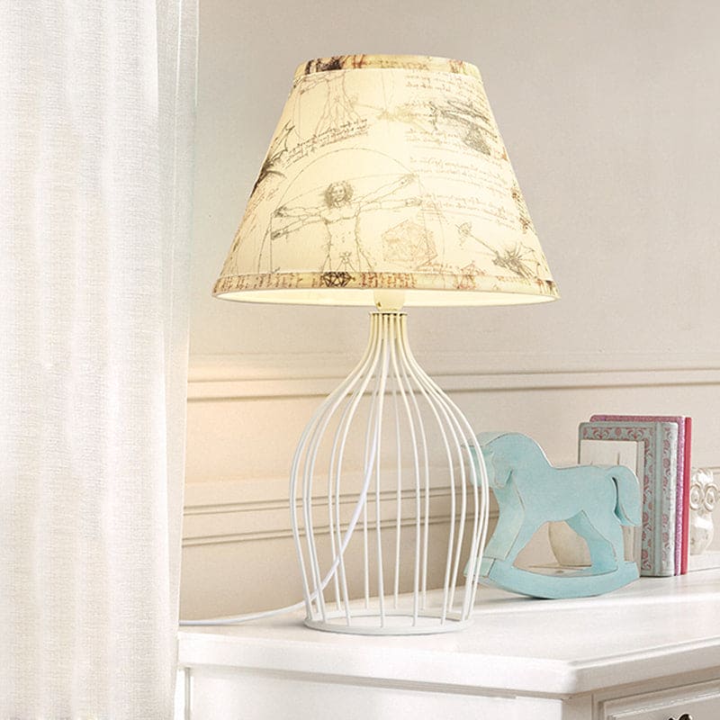GloLamp | Retro-Tischlampe mit Metallgitter