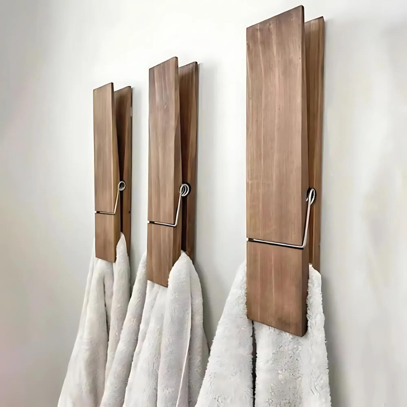 TowelClip | Eleganter und praktischer Handtuchhalter aus Holz