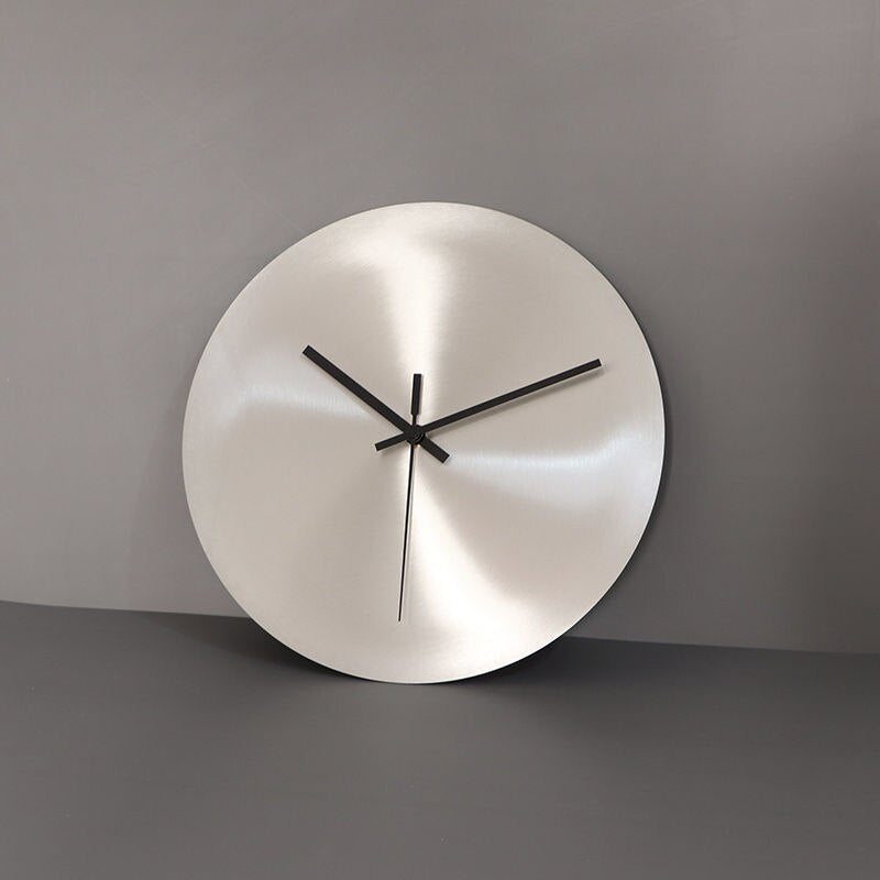 SteelClock | Minimalistische Edelstahl-Wanduhr für zeitlose Eleganz