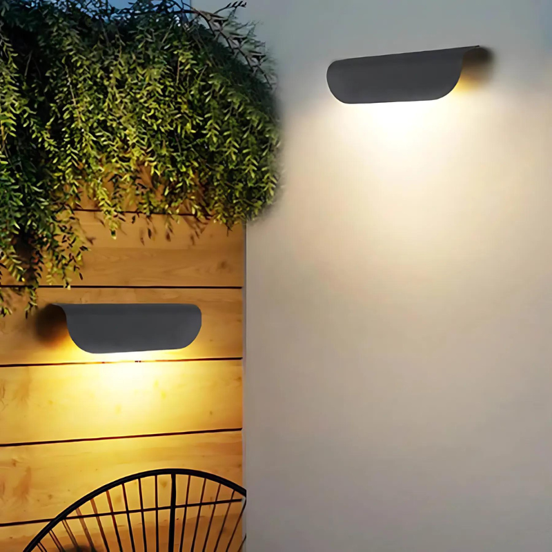 SleekLight | Wasserdichte LED Wandleuchte für Terrasse und Garten